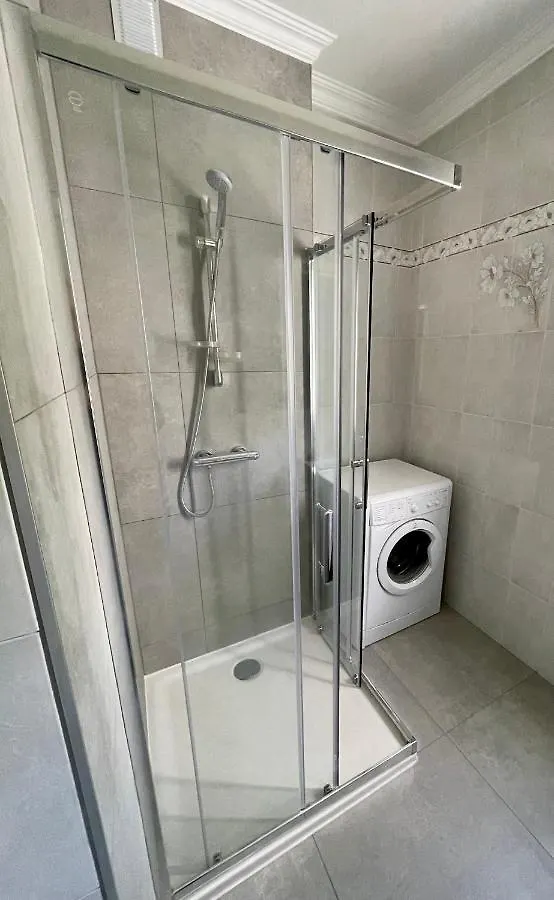 Rez De Jardin De 65M2 Dans Villa A Nice 0*,