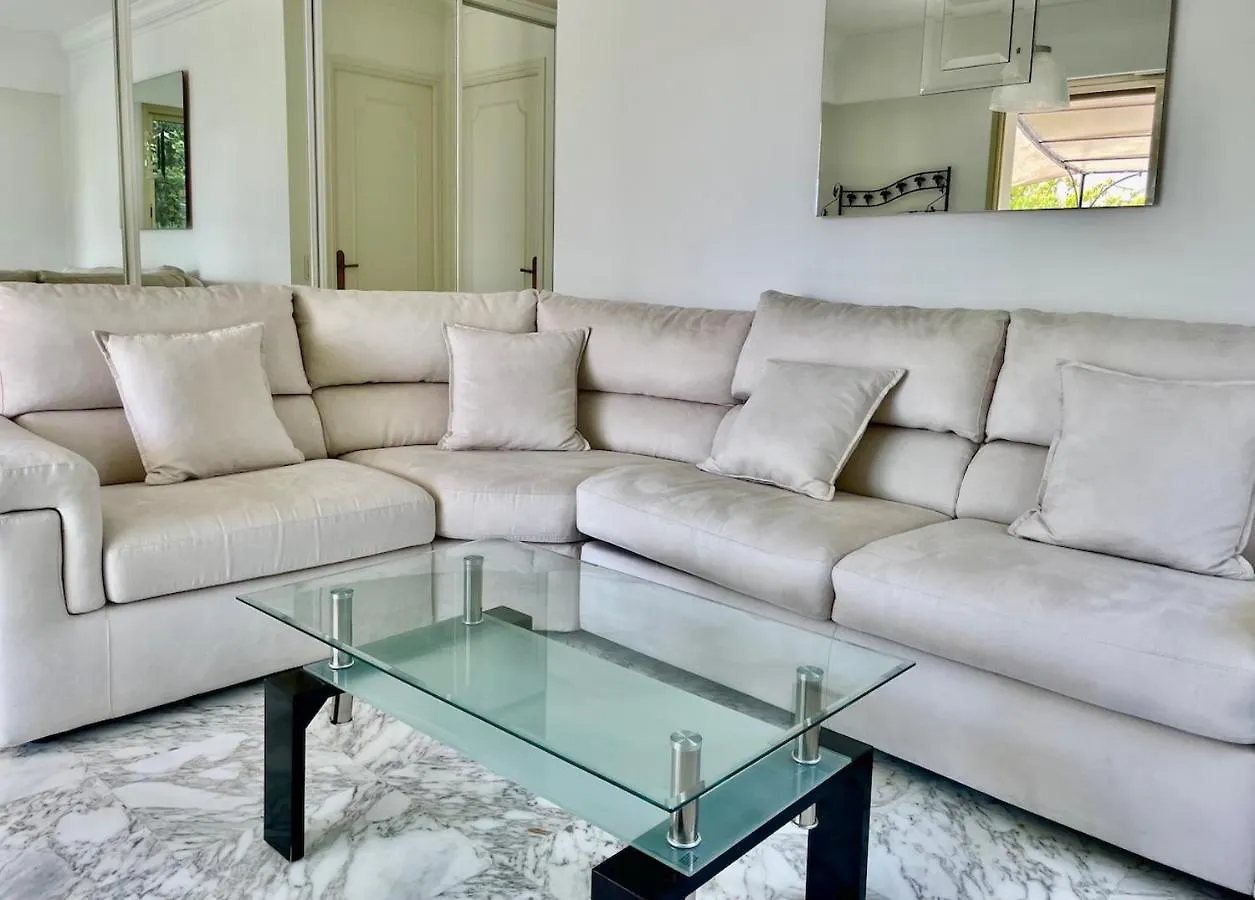 Rez De Jardin De 65M2 Dans Villa A Nice Apartment