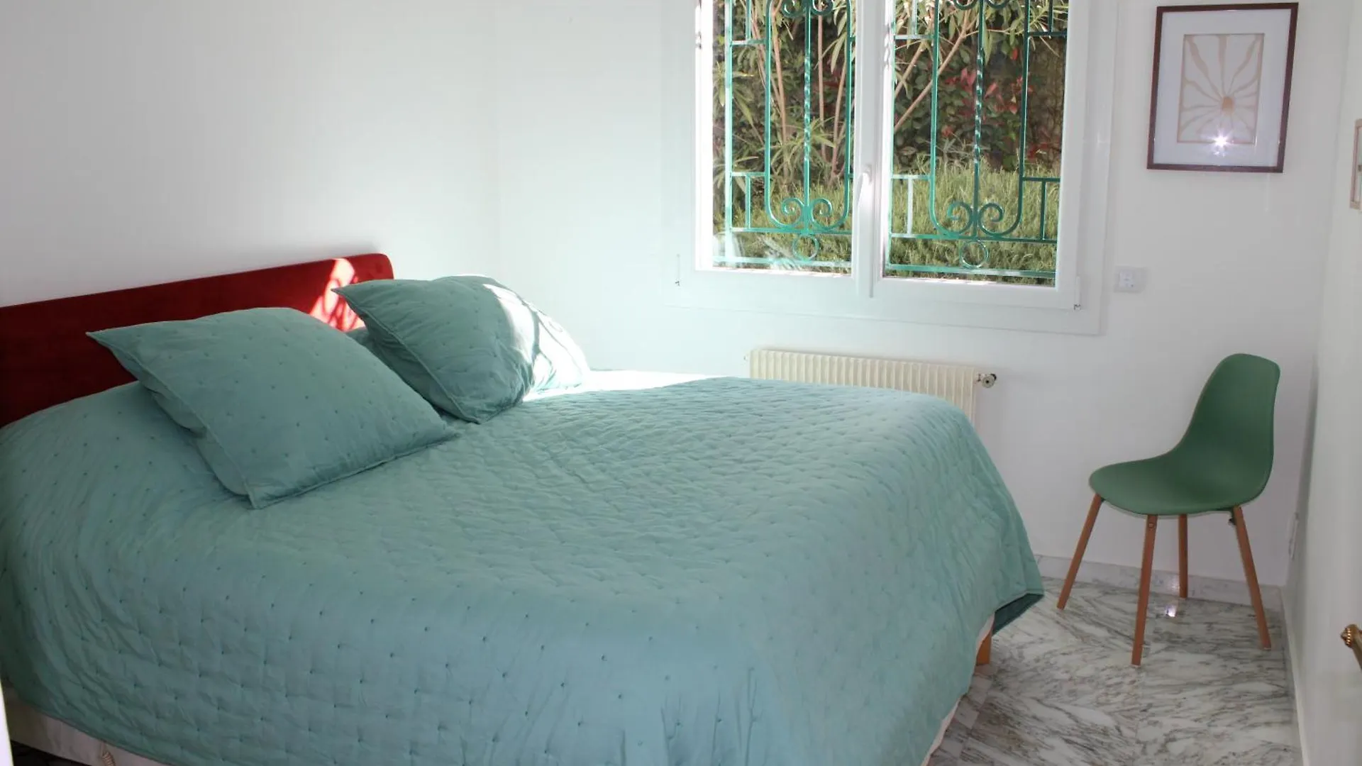 Rez De Jardin De 65M2 Dans Villa A Nice 0*,  France